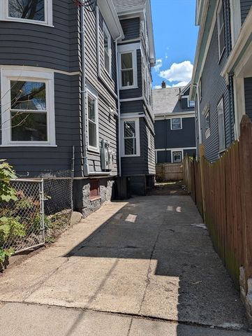 56 Bakersfield 2, Boston, MA 02125