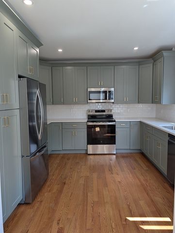 56 Bakersfield 2, Boston, MA 02125