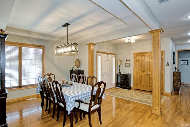 8911 Blackstone Drive, Newburgh, IN 47630