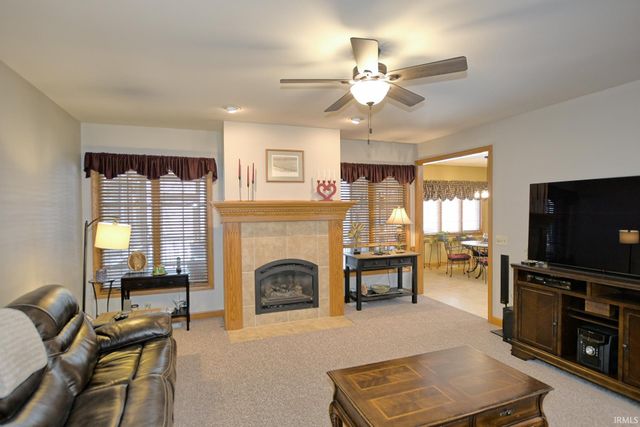 8911 Blackstone Drive, Newburgh, IN 47630