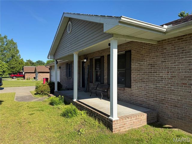 207 Linda Drive, Sikeston, MO 63801