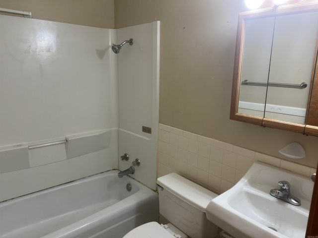 2210 Broadview Ave, Conway, AR 72034