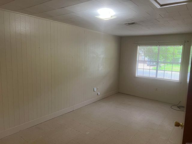 2210 Broadview Ave, Conway, AR 72034
