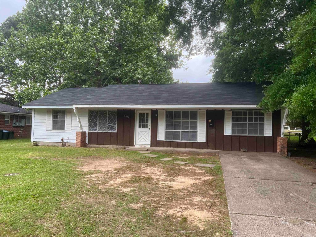 2210 Broadview Ave, Conway, AR 72034