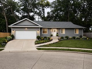 1077 Leonard Avenue, Muskegon, MI 49442