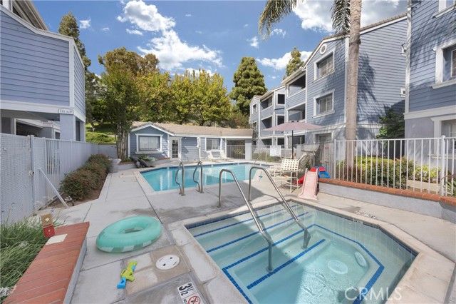 111 S Lakeview 111D, Placentia, CA 92870