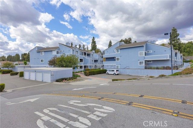 111 S Lakeview 111D, Placentia, CA 92870
