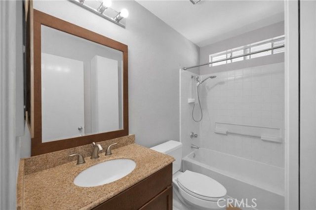 111 S Lakeview 111D, Placentia, CA 92870