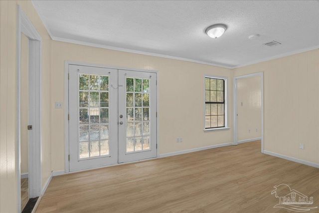 4977 Sanchez Ln, Pensacola, FL 32507