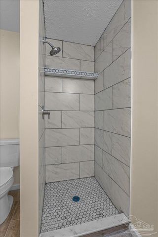 4977 Sanchez Ln, Pensacola, FL 32507