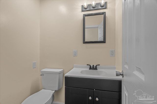 4977 Sanchez Ln, Pensacola, FL 32507