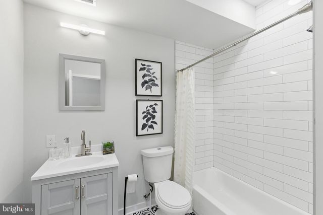 1320 S 31ST ST, Philadelphia, PA 19146