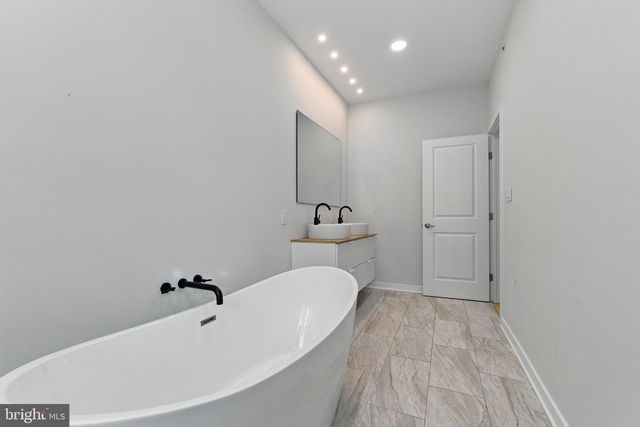 1320 S 31ST ST, Philadelphia, PA 19146