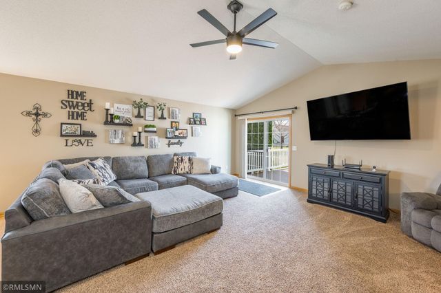 2209 Aspen Lane, North Mankato, MN 56003