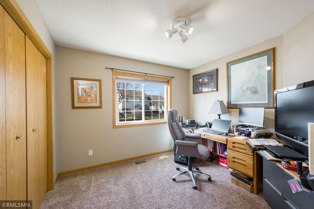2209 Aspen Lane, North Mankato, MN 56003