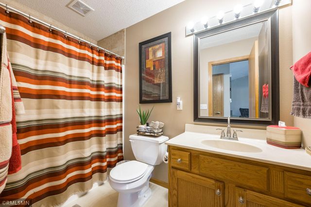 2209 Aspen Lane, North Mankato, MN 56003