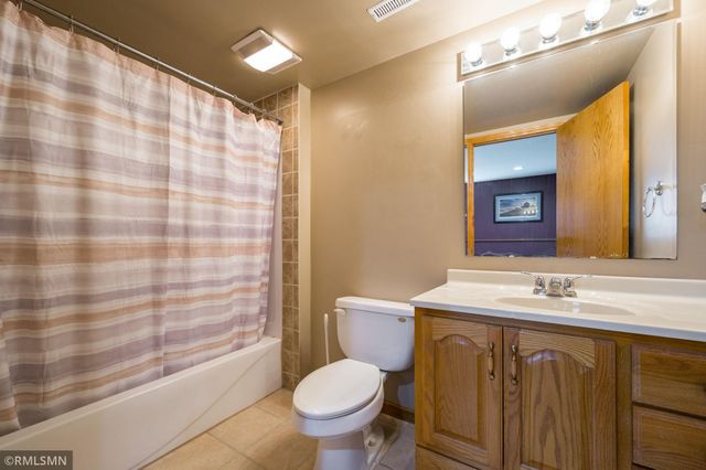 2209 Aspen Lane, North Mankato, MN 56003