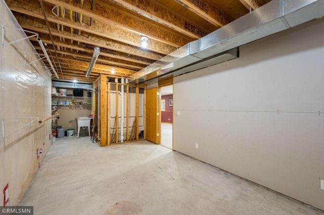 2209 Aspen Lane, North Mankato, MN 56003