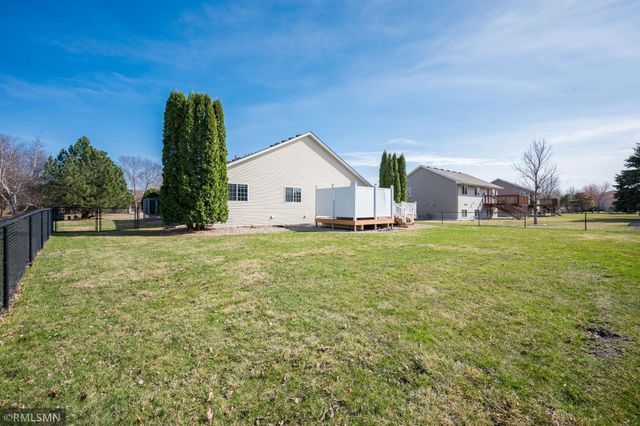 2209 Aspen Lane, North Mankato, MN 56003