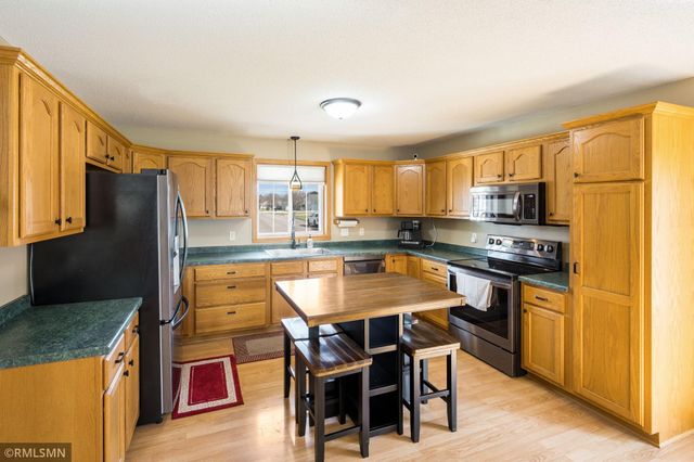 2209 Aspen Lane, North Mankato, MN 56003