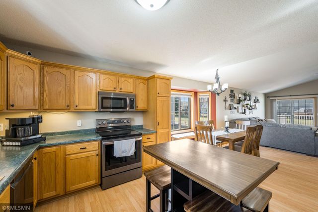2209 Aspen Lane, North Mankato, MN 56003