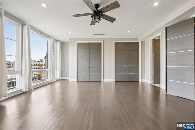 26 Hudson Terrace, Edgewater, NJ 07020