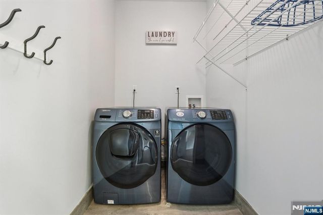 26 Hudson Terrace, Edgewater, NJ 07020