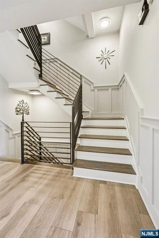 26 Hudson Terrace, Edgewater, NJ 07020