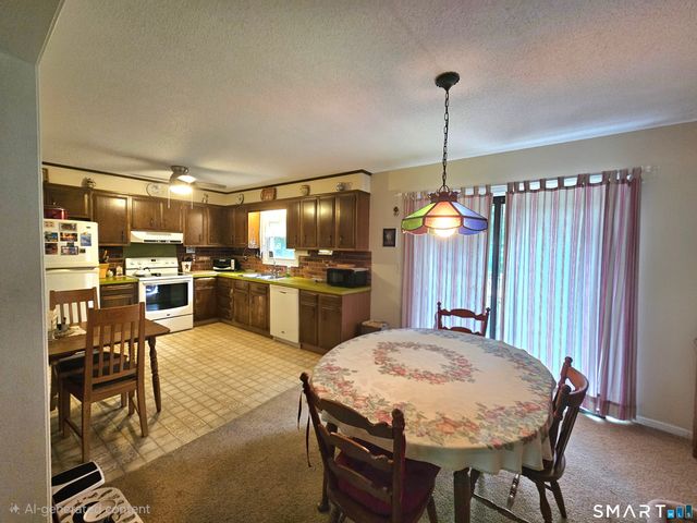 37 Henry Road, Killingly, CT 06239