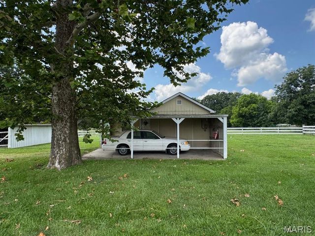 925 Highway KK, Troy, MO 63379