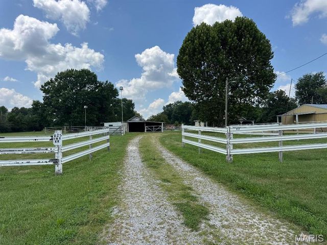 925 Highway KK, Troy, MO 63379