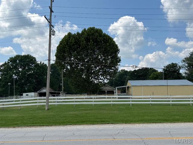 925 Highway KK, Troy, MO 63379