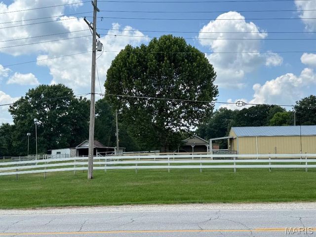 925 Highway KK, Troy, MO 63379