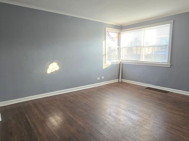 3821 Jackson Street, Bellwood, IL 60104