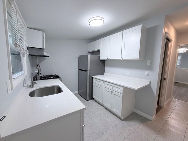 58 E MONROE ST, Mount Holly, NJ 08060