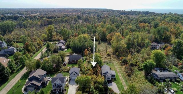6912 3rd Street, Douglas, MI 49406