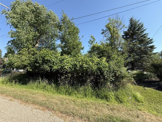 6912 3rd Street, Douglas, MI 49406