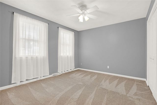 774 Vernon Dr, Rostraver, PA 15012