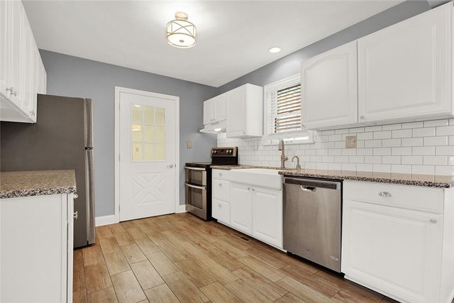 774 Vernon Dr, Rostraver, PA 15012