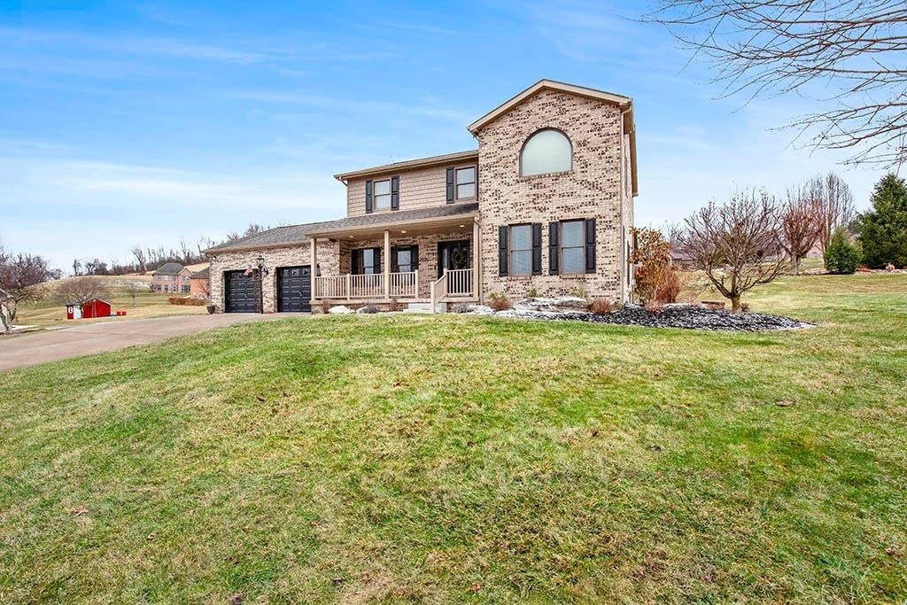 774 Vernon Dr, Rostraver, PA 15012