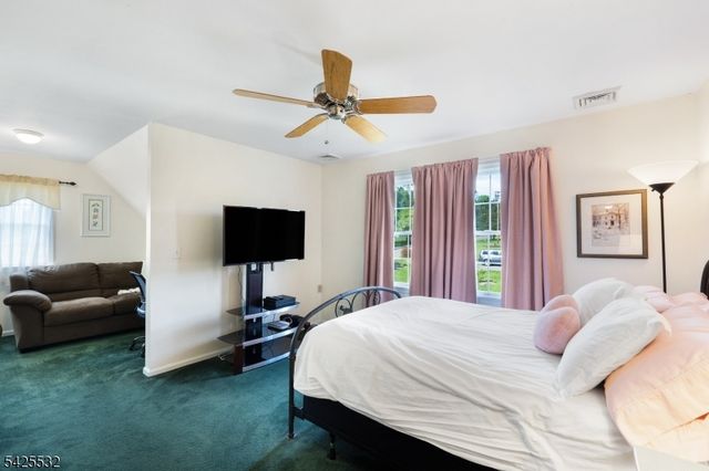 6 Ridge Rd, Frenchtown Boro, NJ 08825