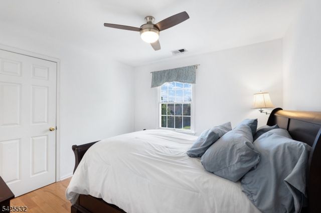 6 Ridge Rd, Frenchtown Boro, NJ 08825
