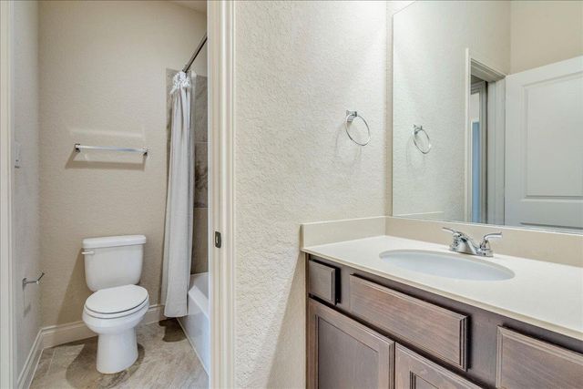 2933 Countryside PATH, Seguin, TX 78155