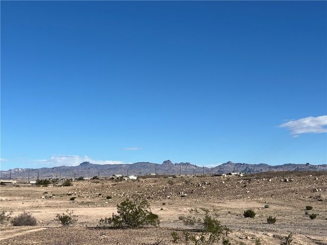2116 N Oatman Road, Bullhead City, AZ 86442