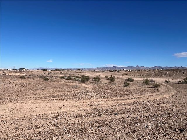 2116 N Oatman Road, Bullhead City, AZ 86442