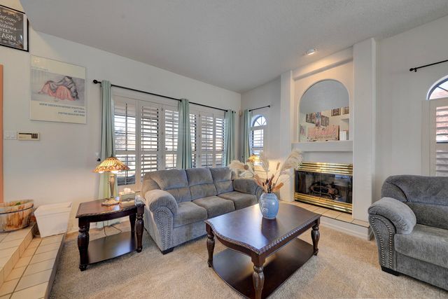 3058 Ashkirk Loop SE, Rio Rancho, NM 87124