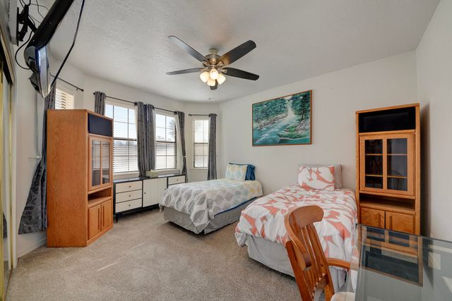 3058 Ashkirk Loop SE, Rio Rancho, NM 87124