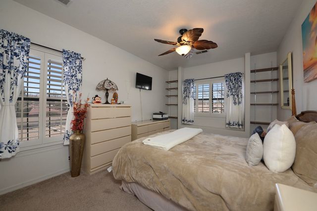 3058 Ashkirk Loop SE, Rio Rancho, NM 87124