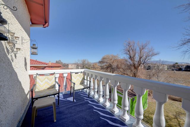 3058 Ashkirk Loop SE, Rio Rancho, NM 87124