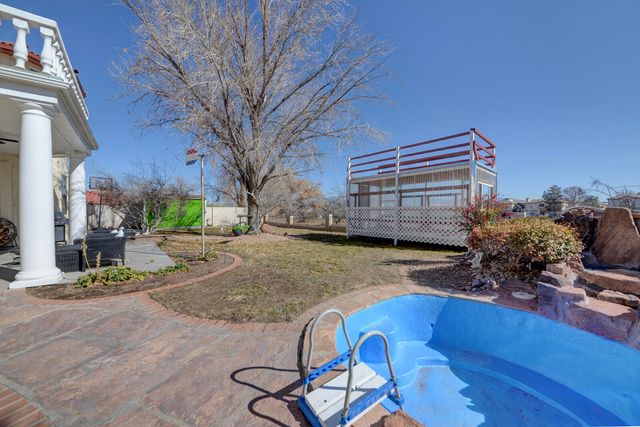 3058 Ashkirk Loop SE, Rio Rancho, NM 87124